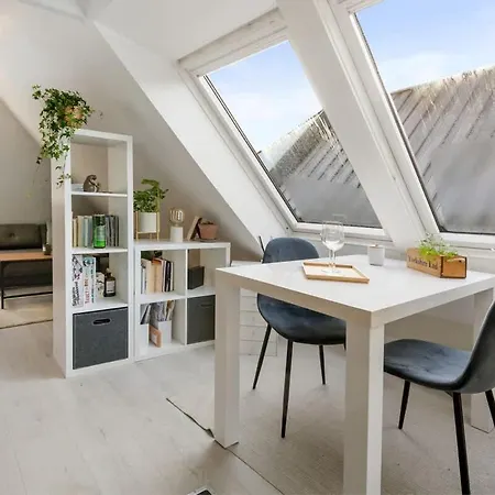 Dinbnb Bryggen * Берген