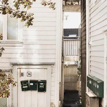 Dinbnb Bryggen * Берген